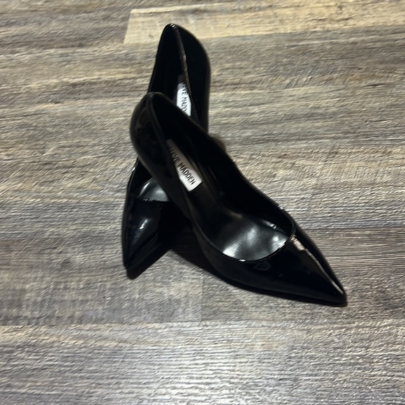 Steve Madden - Picture 6 of 7